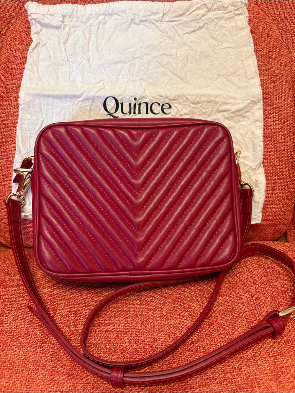Quince Italian Leather Quilted Crossbody Bag Burgundy (Deep Red) EUC - Picture 2 of 7